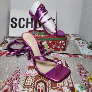 SCHUTS Fucsia sandals